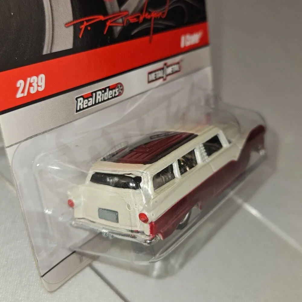 HOT WHEELS PHIL'S GARAGE 8 CRATE REAL‎ RIDERS 2/39 - MINT - (K216)